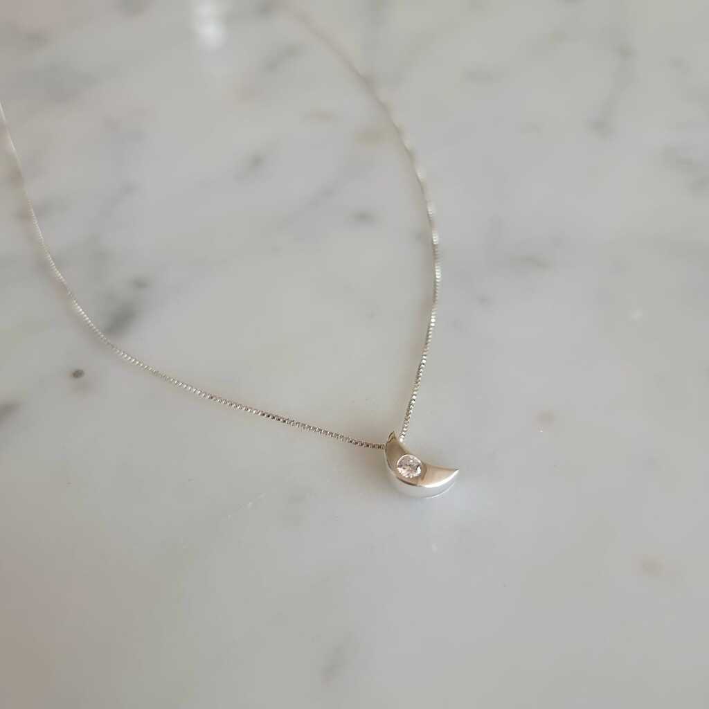 COLLAR LUNA PLATA 925