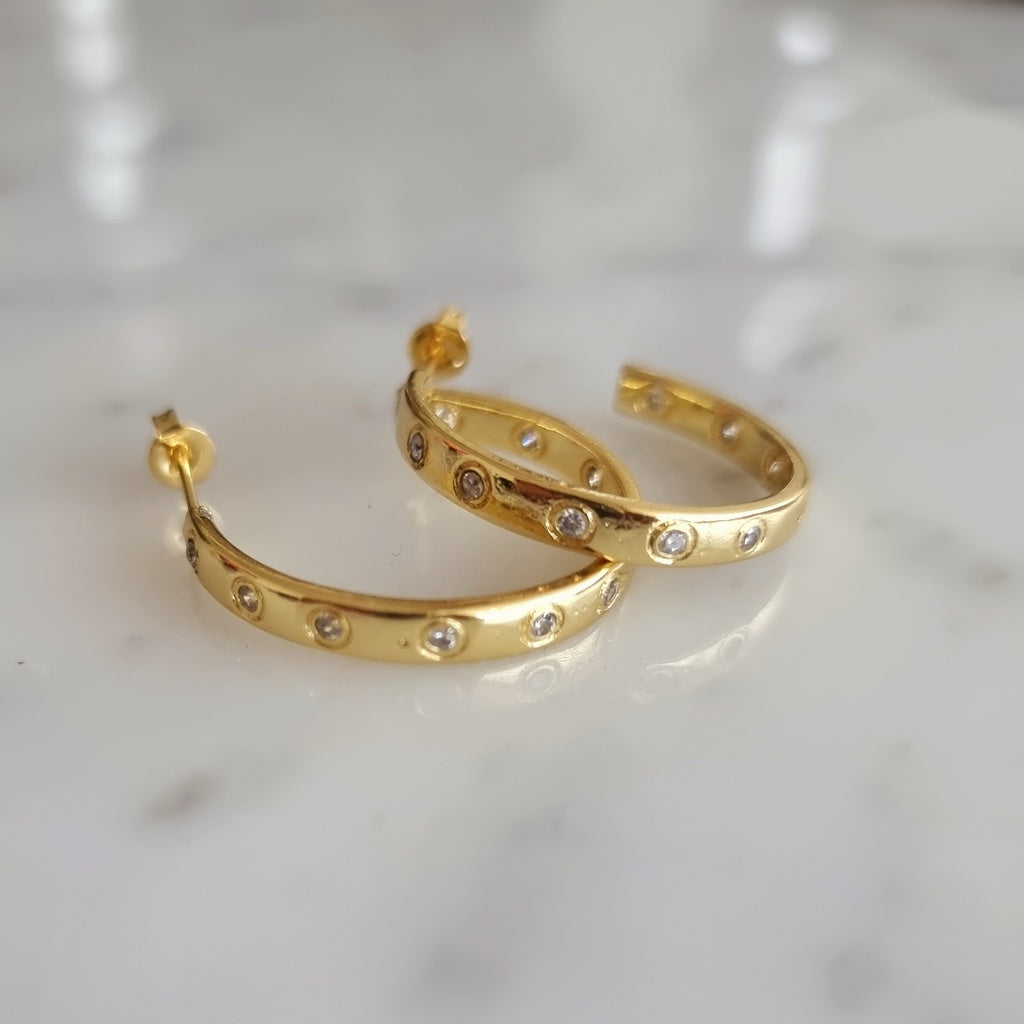 ARGOLLAS CON DESTELLOS - Magnolia Joyas