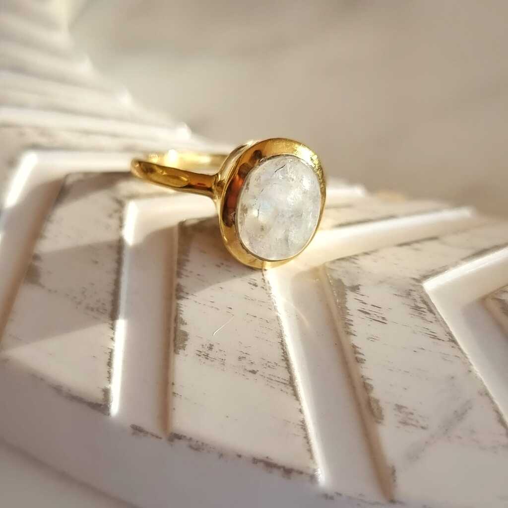 Anillo flor de loto piedra luna