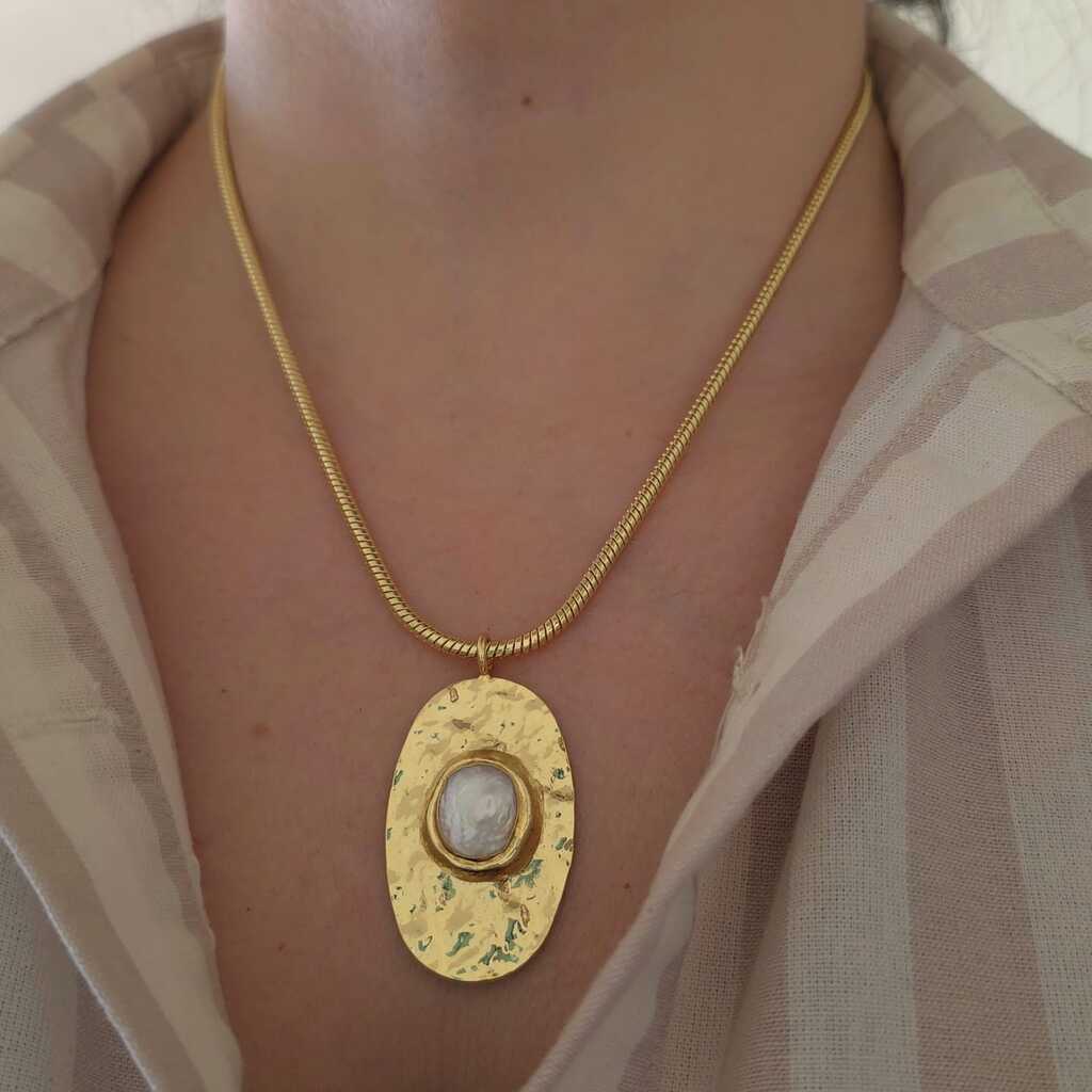 COLLAR ROSS PERLA BARROCA